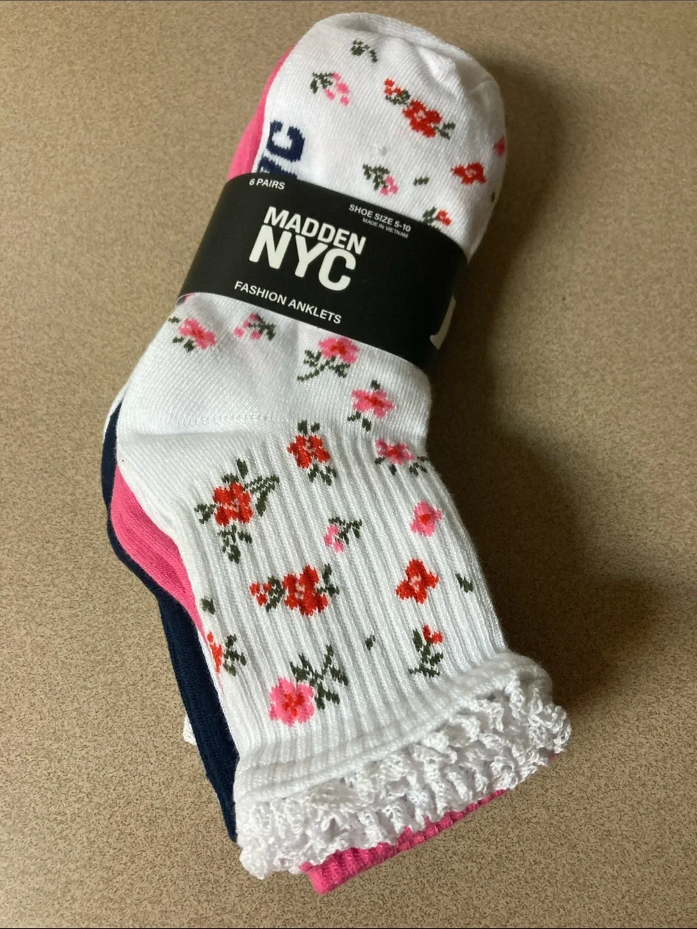 Madden NYC Women's White Floral Ankle Socks with Pink & Navy Accents